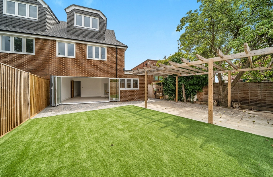 St. Dunstans Avenue, London, W3 - Kinleigh Folkard & Hayward