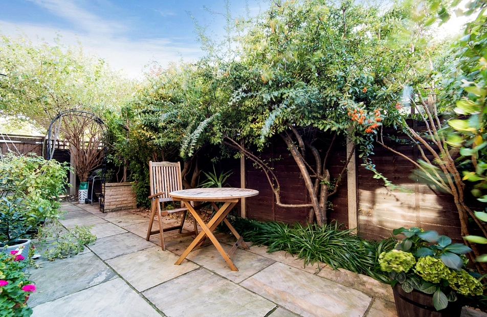 Bedford Hill, Balham, London, SW12 - Kinleigh Folkard & Hayward