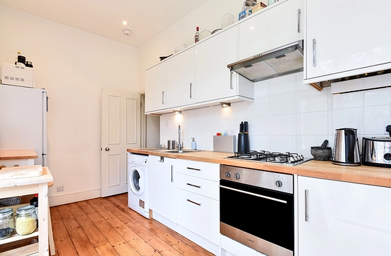 Bedford Hill, Balham, London, SW12 - Kinleigh Folkard & Hayward