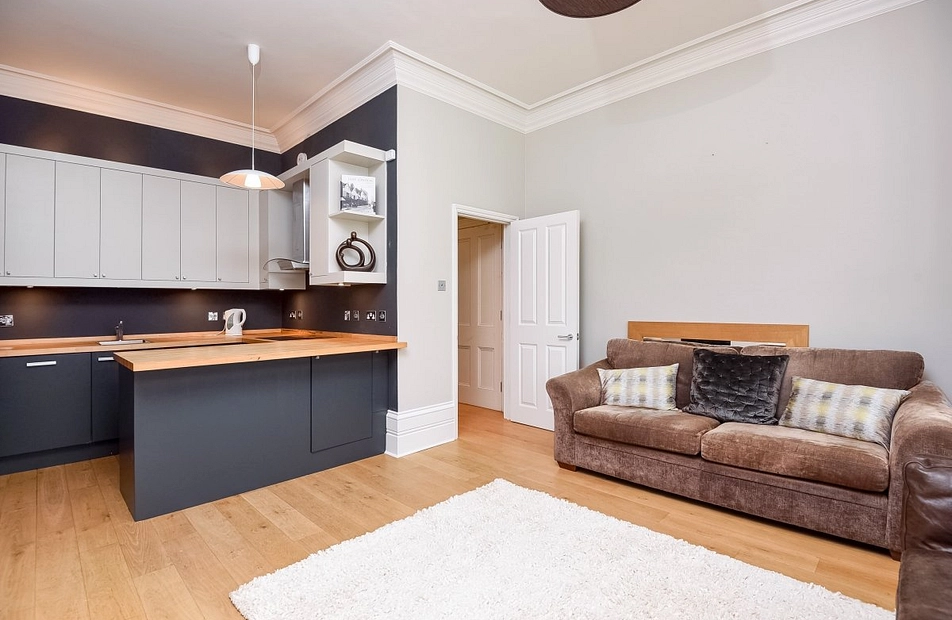 Manville Road, Balham, London, SW17 - Kinleigh Folkard & Hayward