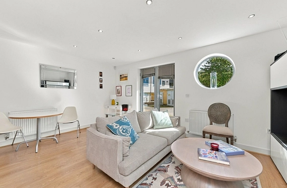St. James Grove, Battersea, London, SW11 - Kinleigh Folkard & Hayward