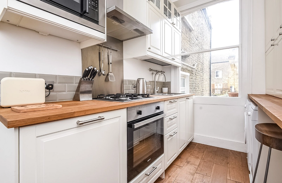 Comyn Road, London, SW11 - Kinleigh Folkard & Hayward