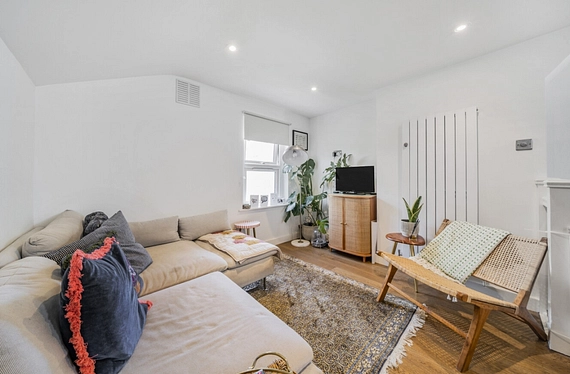 Aliwal Road, London, SW11 - Kinleigh Folkard & Hayward