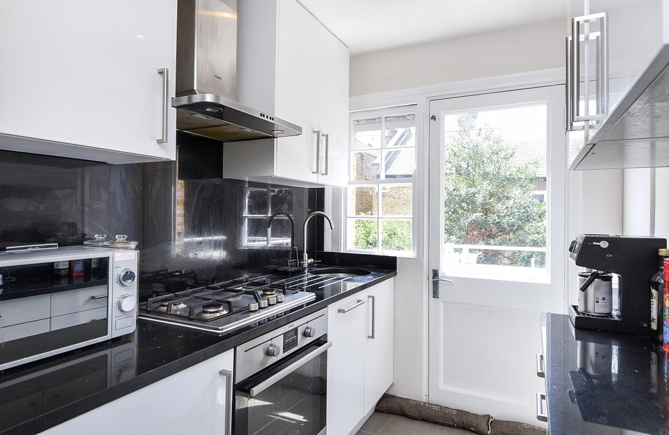 Town Hall Road, London, SW11 - Kinleigh Folkard & Hayward