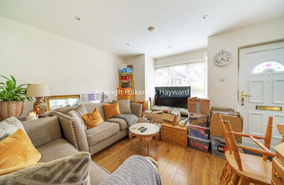 Banavie Gardens, Beckenham, Kent, BR3 - Kinleigh Folkard & Hayward