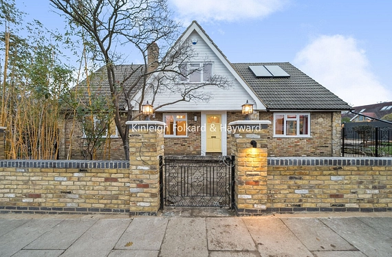 Hayes Way, Beckenham, BR3 - Kinleigh Folkard & Hayward