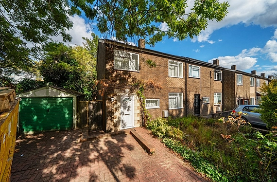 Medebourne Close, London, SE3 - Kinleigh Folkard & Hayward