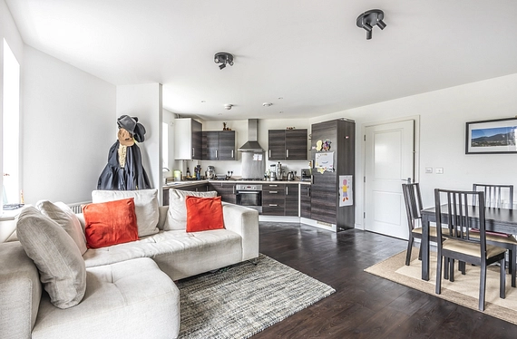 Wells View Drive, Bromley, Kent, BR2 - Kinleigh Folkard & Hayward