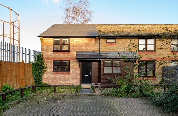 Dolphin Close, London, SE16 - Kinleigh Folkard & Hayward
