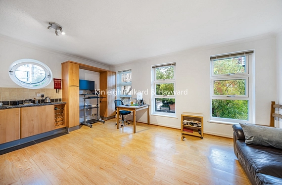 Wolfe Crescent, Surrey Quays, London, SE16 - Kinleigh Folkard & Hayward