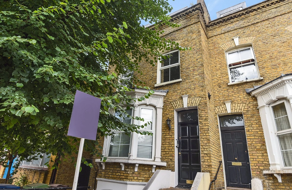 Abbeyfield Road, London, SE16 - Kinleigh Folkard & Hayward