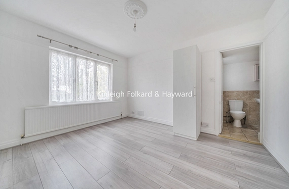 Gilroy Way, Orpington, BR5 - Kinleigh Folkard & Hayward