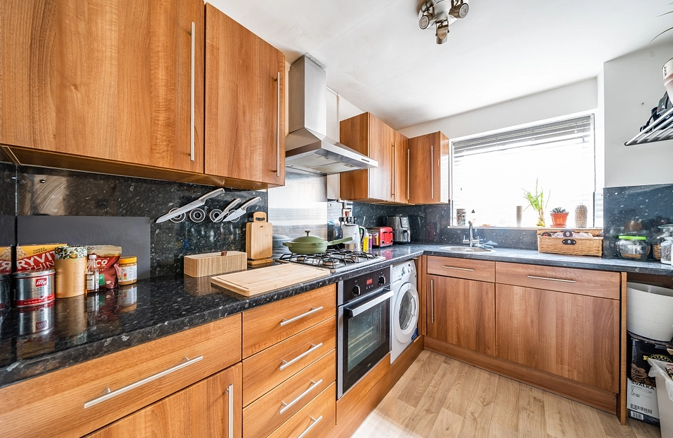 Oliver Close, London, W4 - Kinleigh Folkard & Hayward