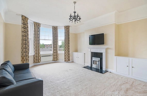 Fauconberg Road, Chiswick, London, W4 - Kinleigh Folkard & Hayward