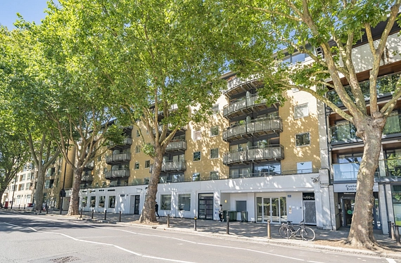 Chiswick High Road, Chiswick, London, W4 - Kinleigh Folkard & Hayward