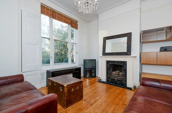 Chiswick High Road, Chiswick, London, W4 - Kinleigh Folkard & Hayward
