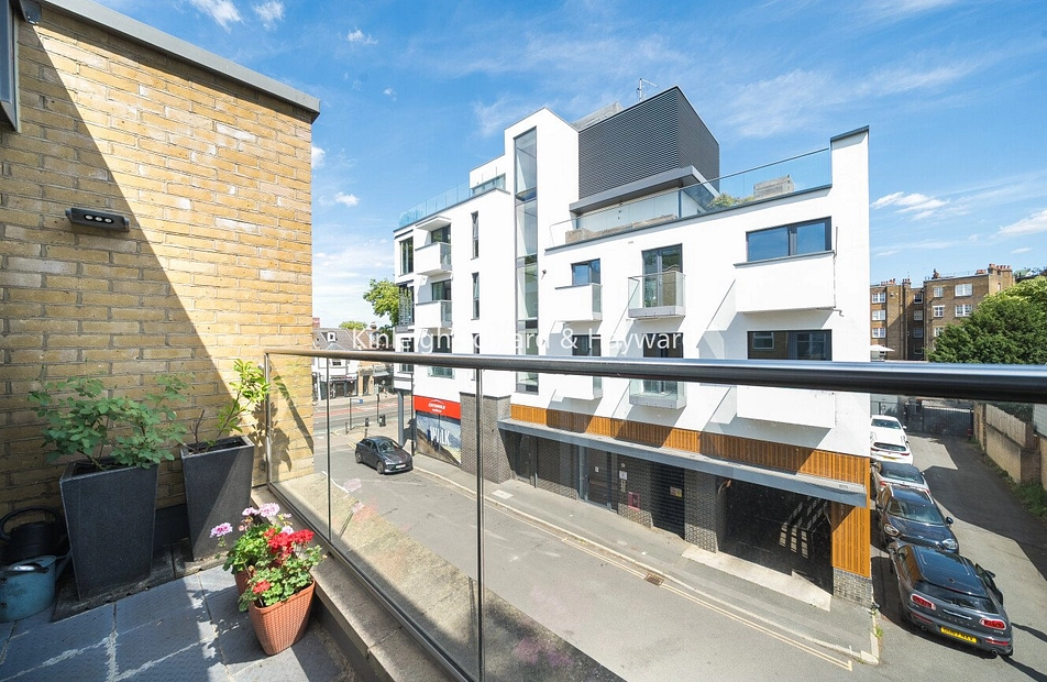 Chiswick High Road, London, W4 - Kinleigh Folkard & Hayward