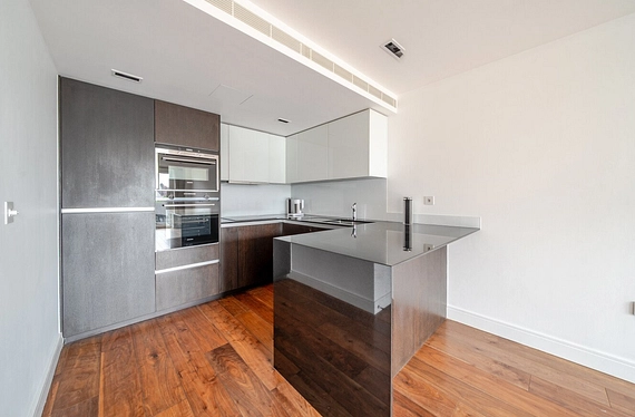 Kew Bridge Road, Brentford, London, TW8 - Kinleigh Folkard & Hayward