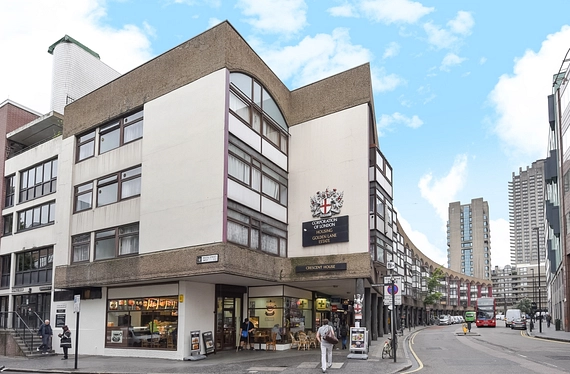 Golden Lane Estate, Barbican, London, EC1Y - Kinleigh Folkard & Hayward