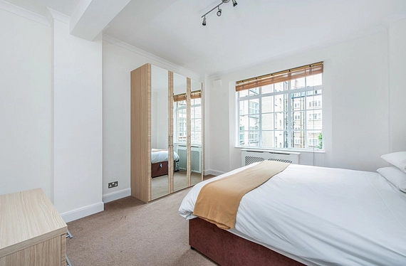 Upper Woburn Place, Bloomsbury, London, WC1H - Kinleigh Folkard & Hayward