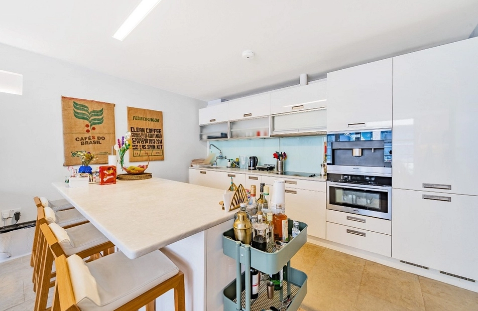 Pear Tree Street, London, EC1V - Kinleigh Folkard & Hayward