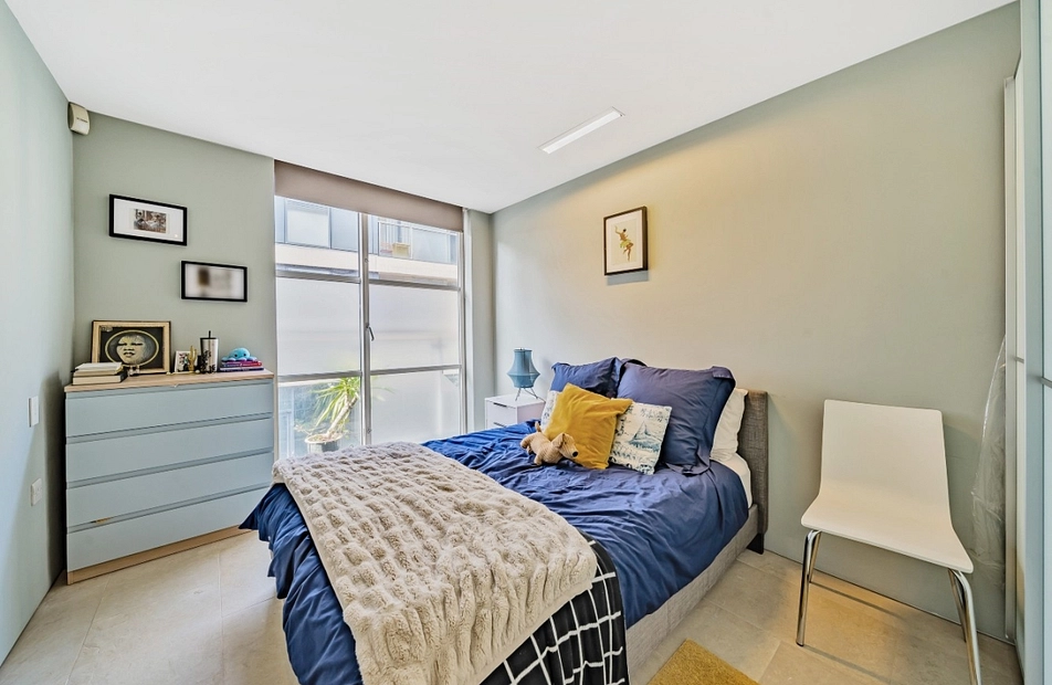 Pear Tree Street, London, EC1V - Kinleigh Folkard & Hayward