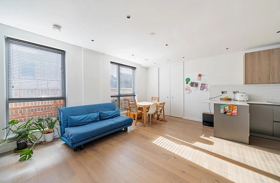 Baldwins Gardens, Farringdon, London, EC1N - Kinleigh Folkard & Hayward