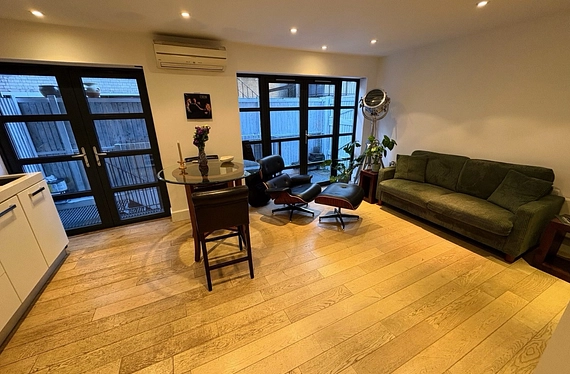 Hatton Place, Farringdon, London, EC1N - Kinleigh Folkard & Hayward