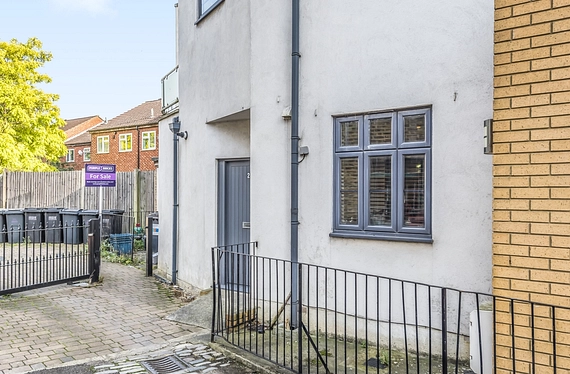 Paddock Gardens, Crystal Palace, London, SE19 - Kinleigh Folkard & Hayward