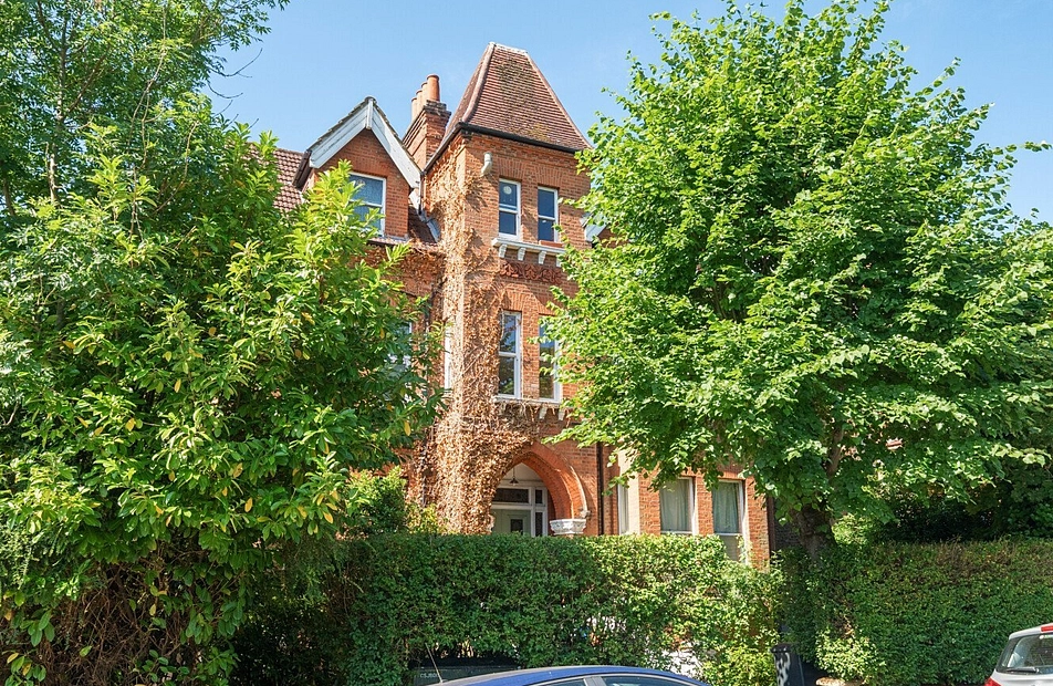 Mowbray Road, London, SE19 - Kinleigh Folkard & Hayward