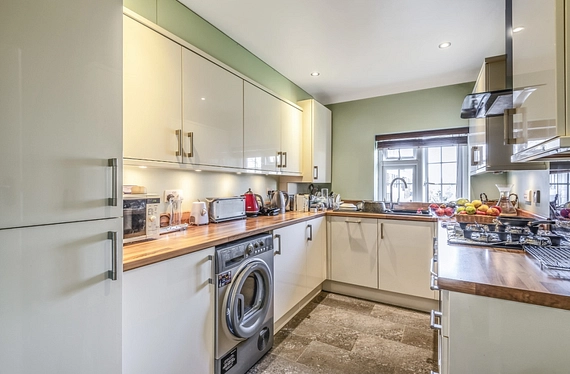 Hanger Lane, London, W5 - Kinleigh Folkard & Hayward