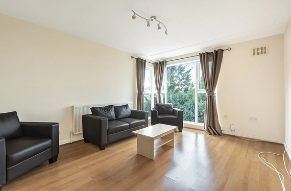 Garrick Close, London, W5 - Kinleigh Folkard & Hayward