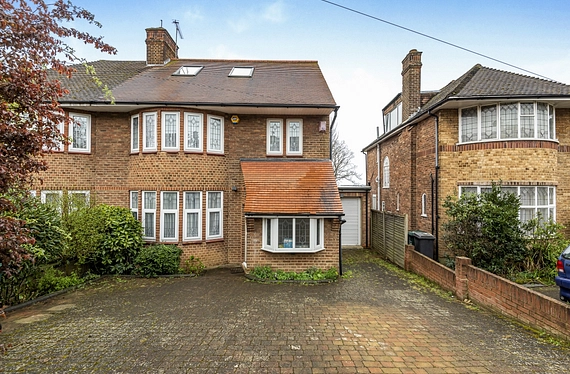 Northiam, London, N12 - Kinleigh Folkard & Hayward