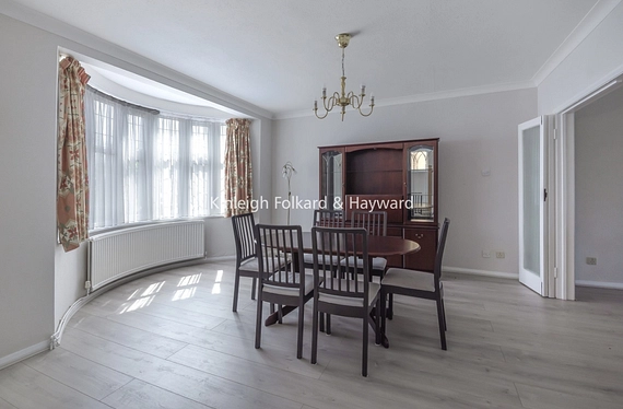 Southover, Woodside Park, London, N12 - Kinleigh Folkard & Hayward