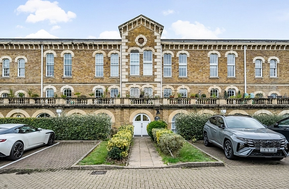 Royal Drive, London, N11 - Kinleigh Folkard & Hayward