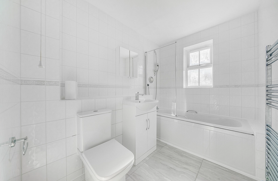 Alexandra Grove, London, N12 - Kinleigh Folkard & Hayward