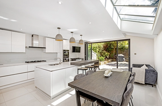 Bovingdon Road, London, SW6 - Kinleigh Folkard & Hayward