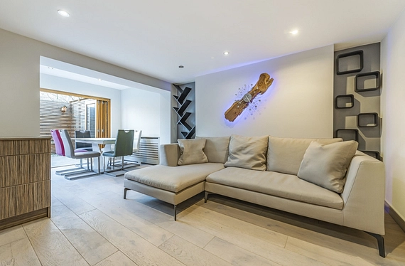 Fulham Road, London, SW6 - Kinleigh Folkard & Hayward