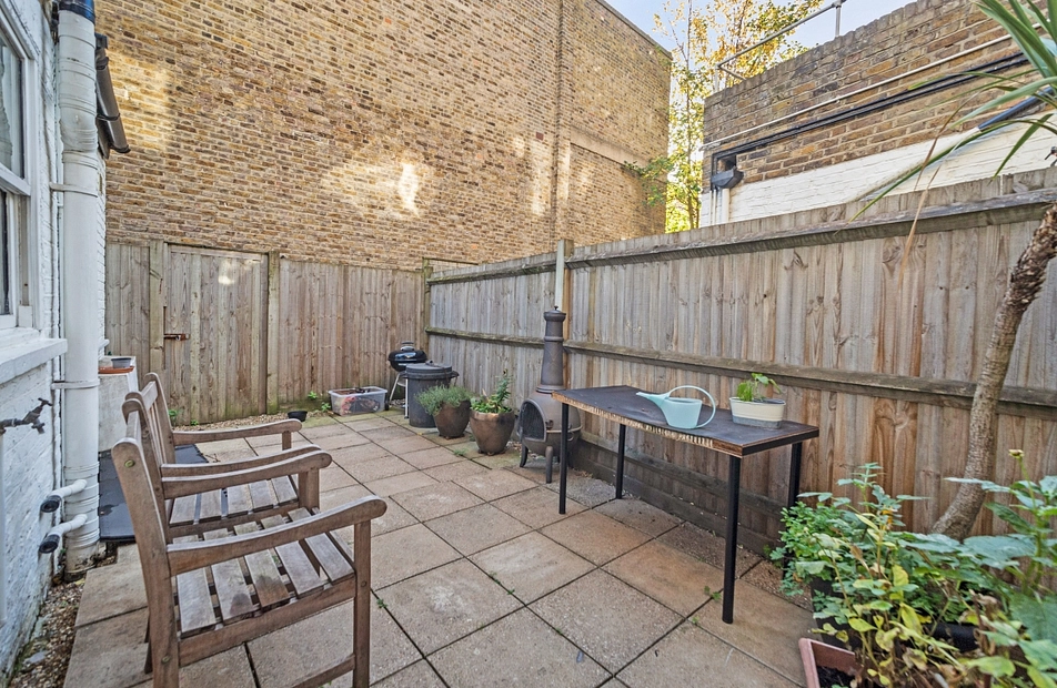 Bishops Road, London, SW6 - Kinleigh Folkard & Hayward