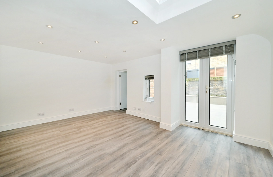 Anselm Road, Fulham, London, SW6 - Kinleigh Folkard & Hayward