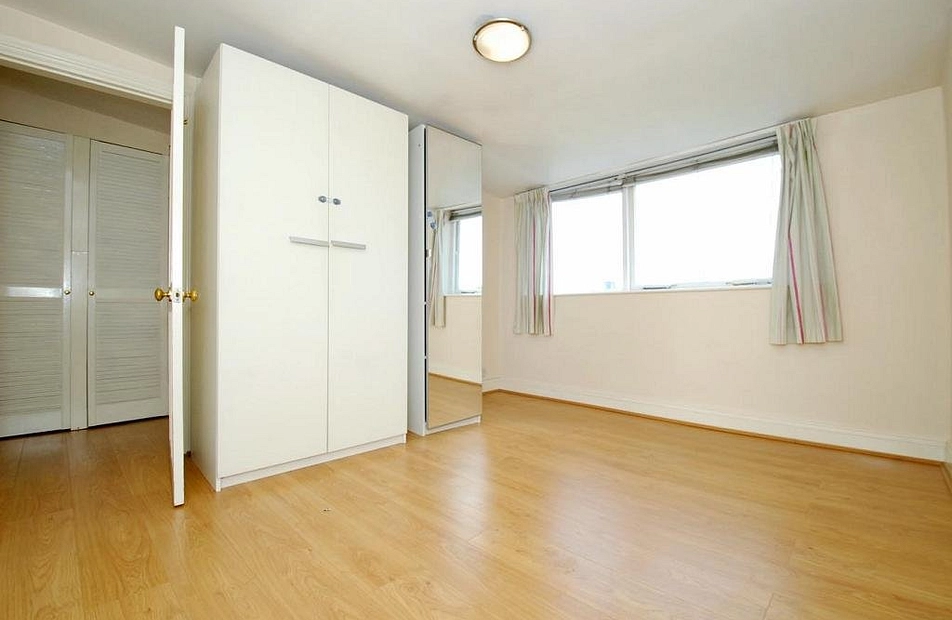 New Kings Road, Fulham, London, SW6 - Kinleigh Folkard & Hayward