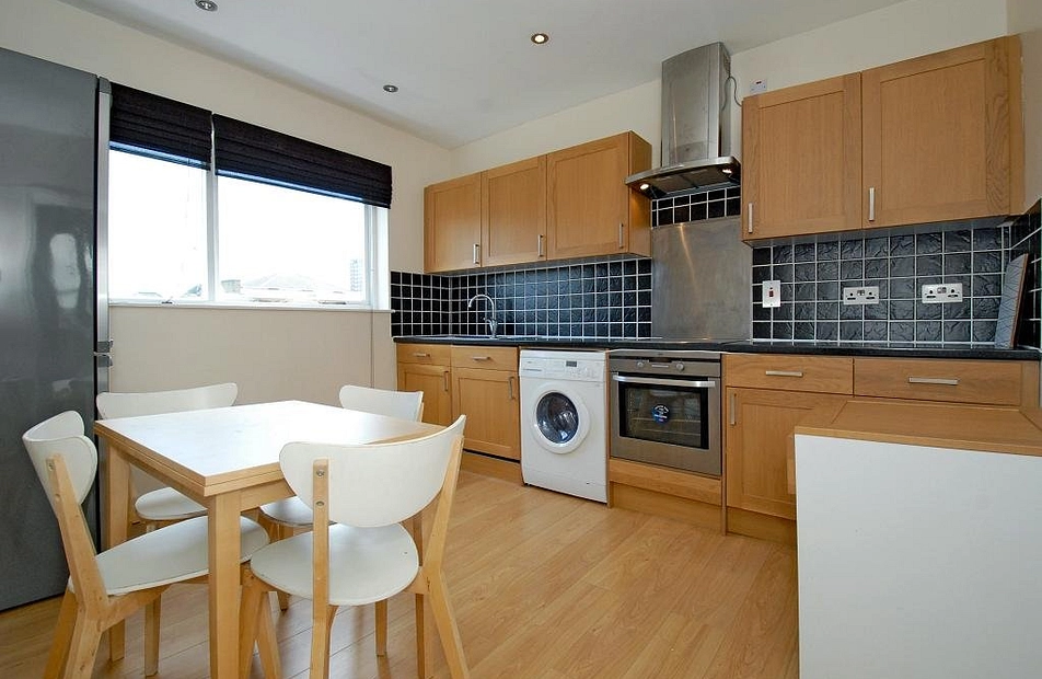 New Kings Road, Fulham, London, SW6 - Kinleigh Folkard & Hayward