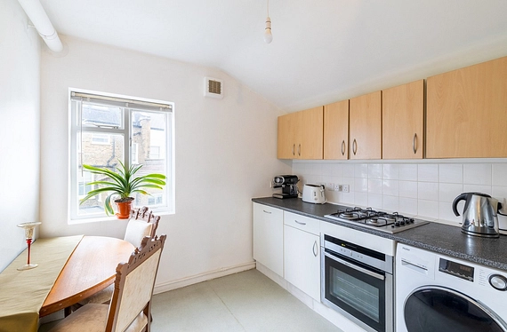 Shorrolds Road, Fulham, London, SW6 - Kinleigh Folkard & Hayward