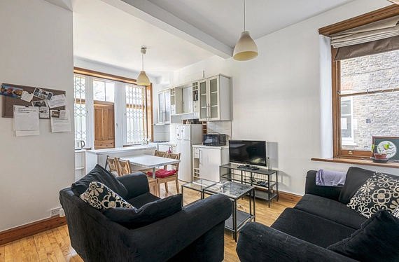 Hauteville Court Gardens, London, W6 - Kinleigh Folkard & Hayward