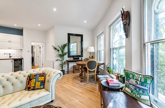 Farringdon Road, London, EC1R - Kinleigh Folkard & Hayward
