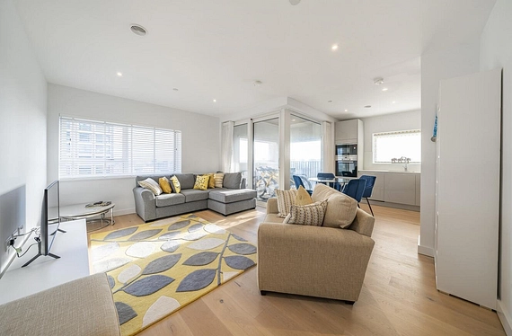 Walworth Road, Walworth, London, SE17 - Kinleigh Folkard & Hayward