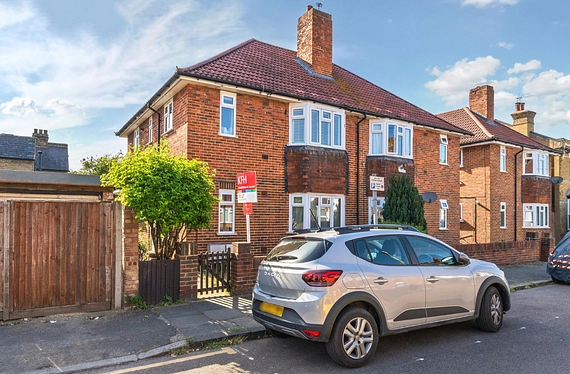 Balmoral Road, Kingston upon Thames, KT1 - Kinleigh Folkard & Hayward