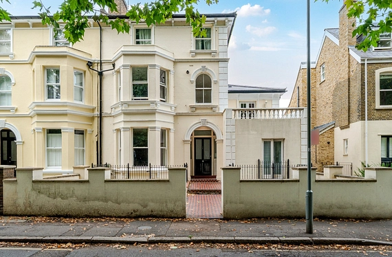 Grove Crescent, Kingston upon Thames, KT1 - Kinleigh Folkard & Hayward