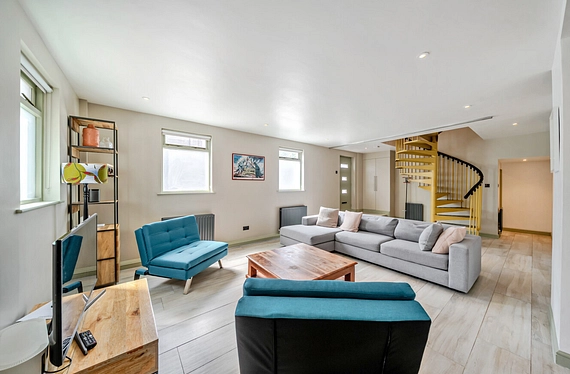Burnt Ash Hill, London, SE12 - Kinleigh Folkard & Hayward
