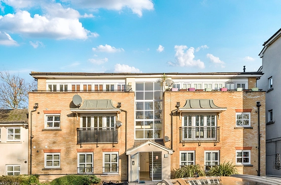 Glenmere Row, Lee, London, SE12 - Kinleigh Folkard & Hayward